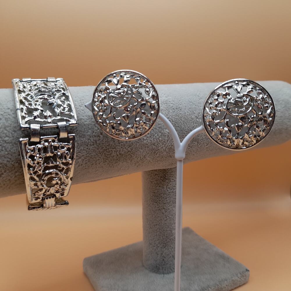 Vintage Sarah Coventry Set: Bracelet Clip Earrings, Frozen Lace, 1970s